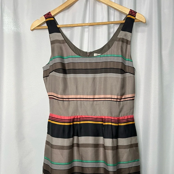 Banana Republic Casey Stripe Silk Sheath Dress. - size 2 - Picture 8 of 16